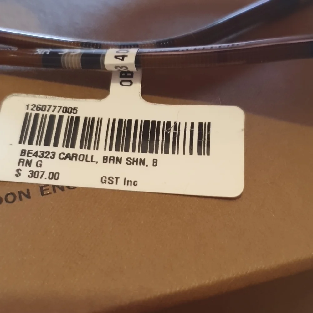 Burberry sunglasses NWT - Picture 5 of 5
